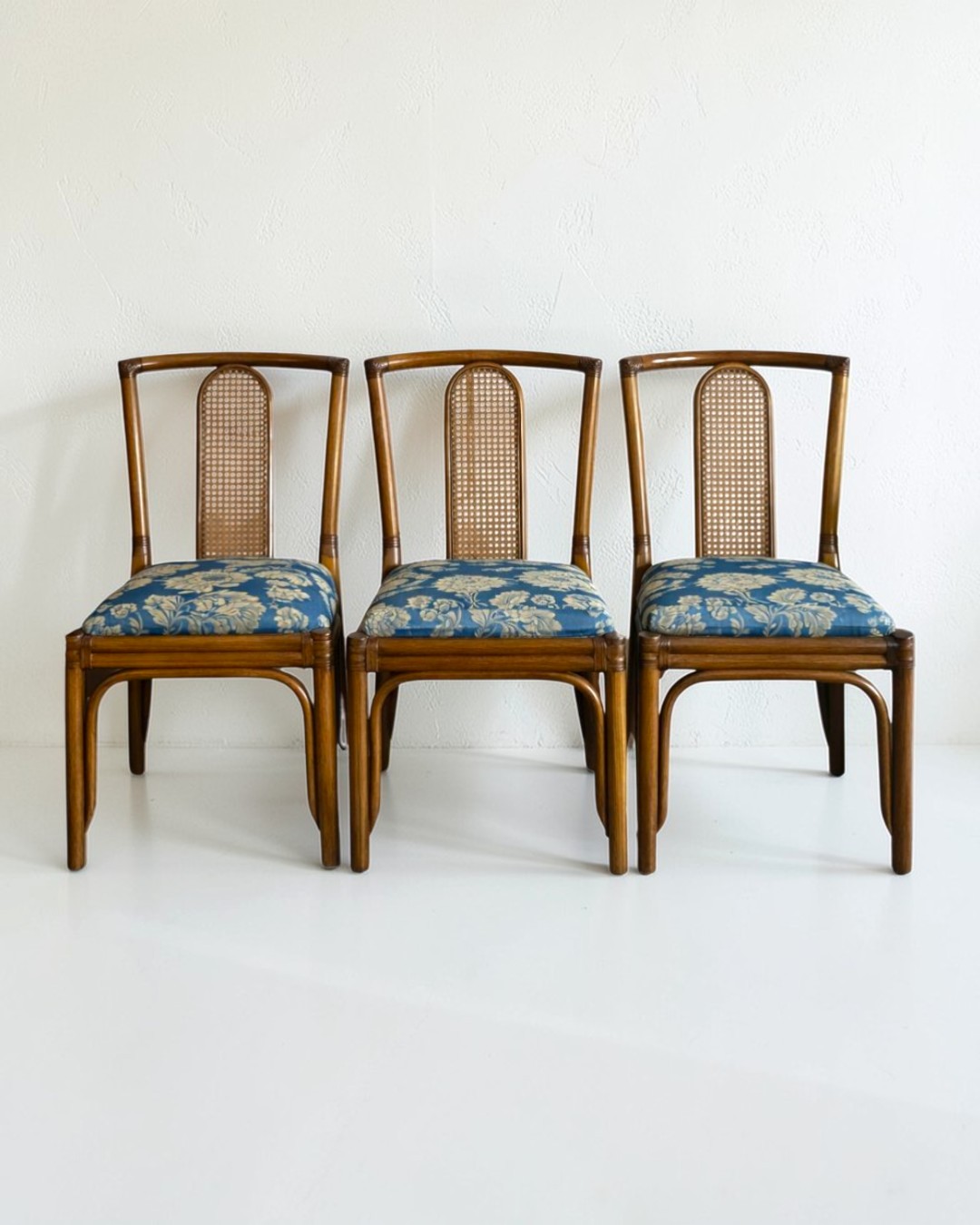 Chaises en rotin vintage – Années 60