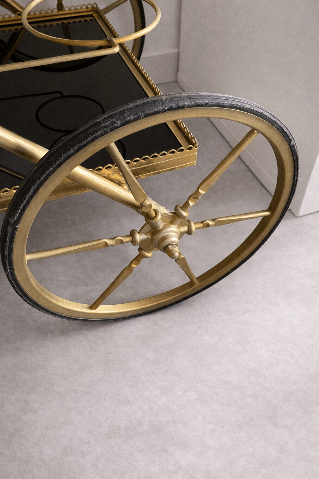 Desserte / bar vintage en laiton – 1972