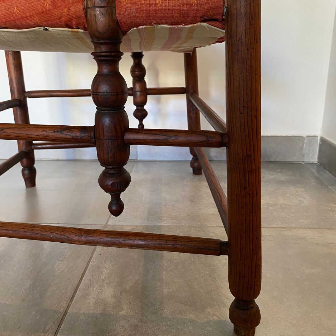 Fauteuil en bois ancien de style provençale - Esprit Jacquemus