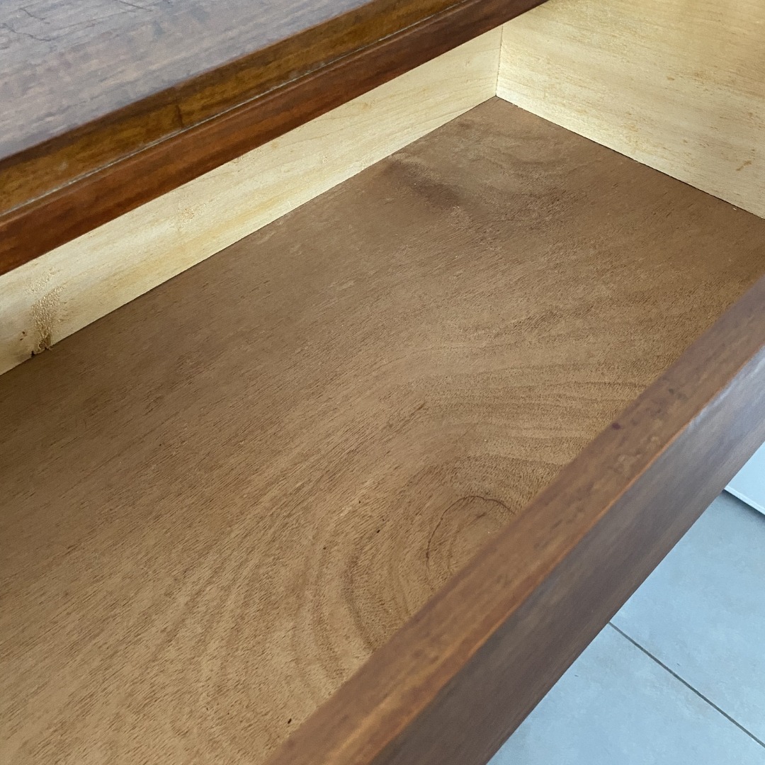 Commode années 60–70 en placage teck