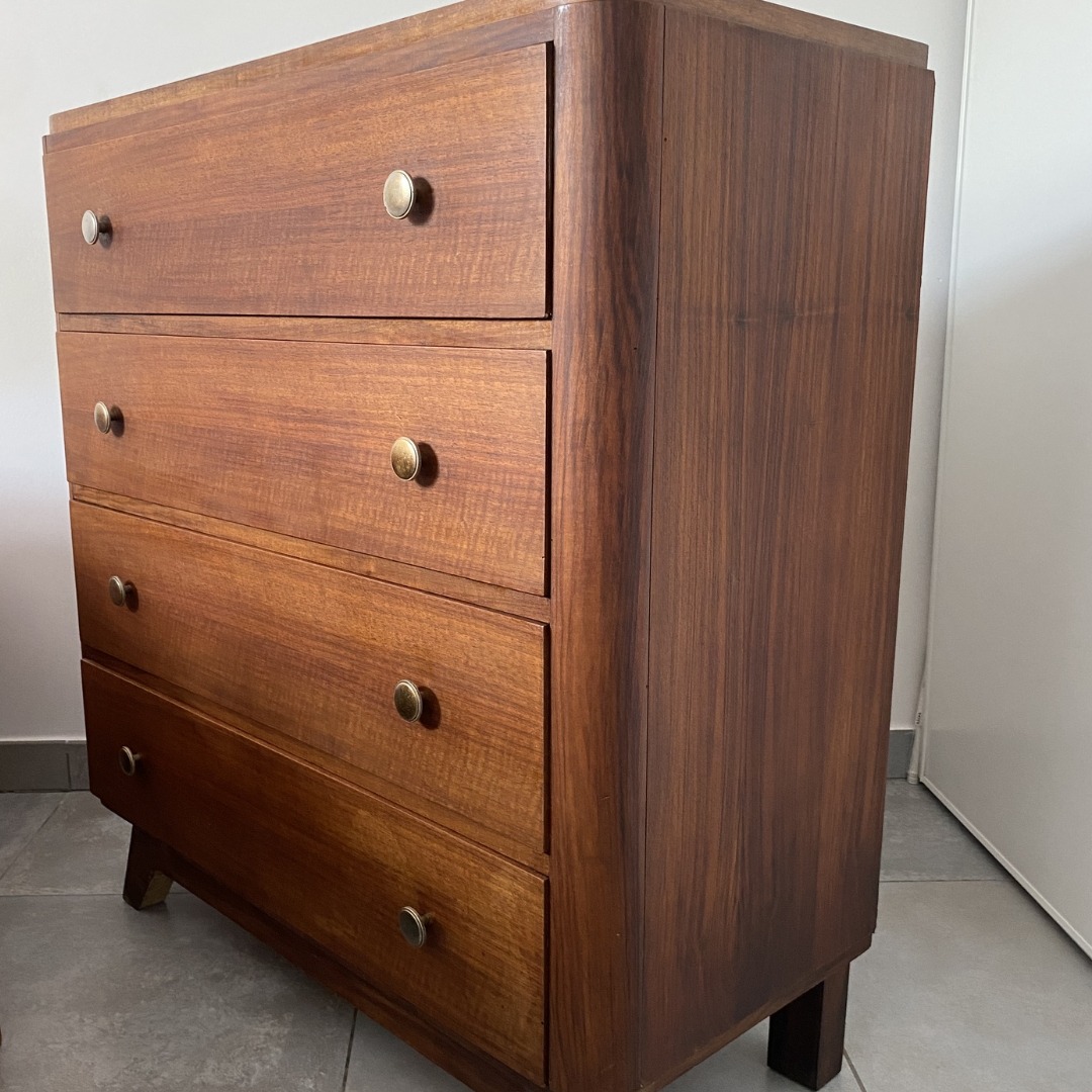 Commode années 60–70 en placage teck