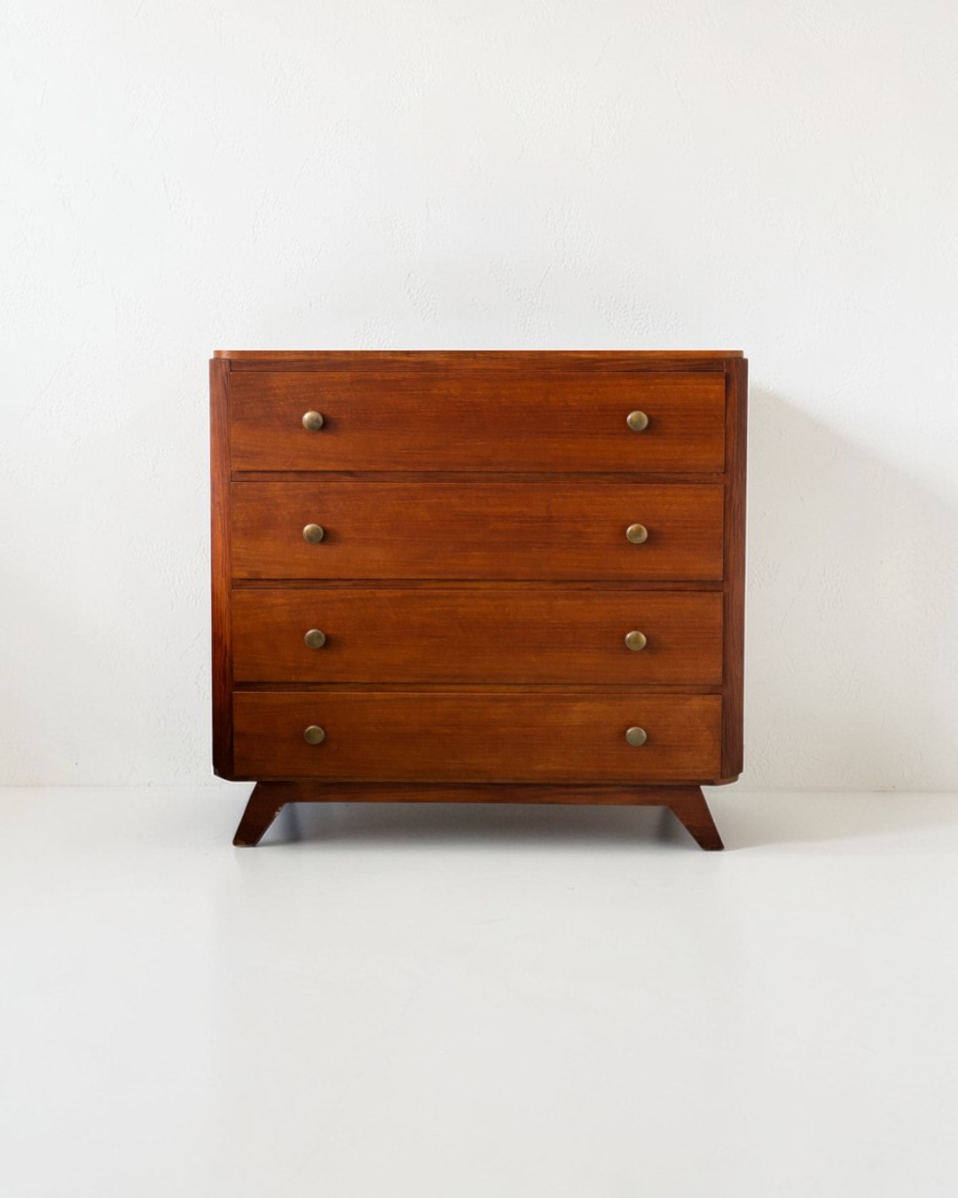 Commode années 60–70 en placage teck